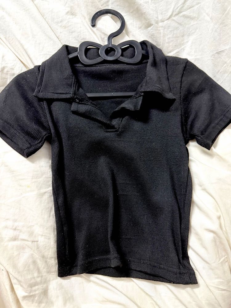 Ribbed Collared Crop Top