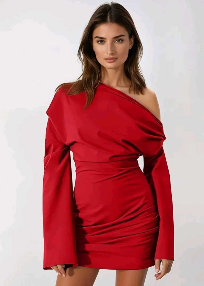 Chic Red Ruched Bodycon Dress