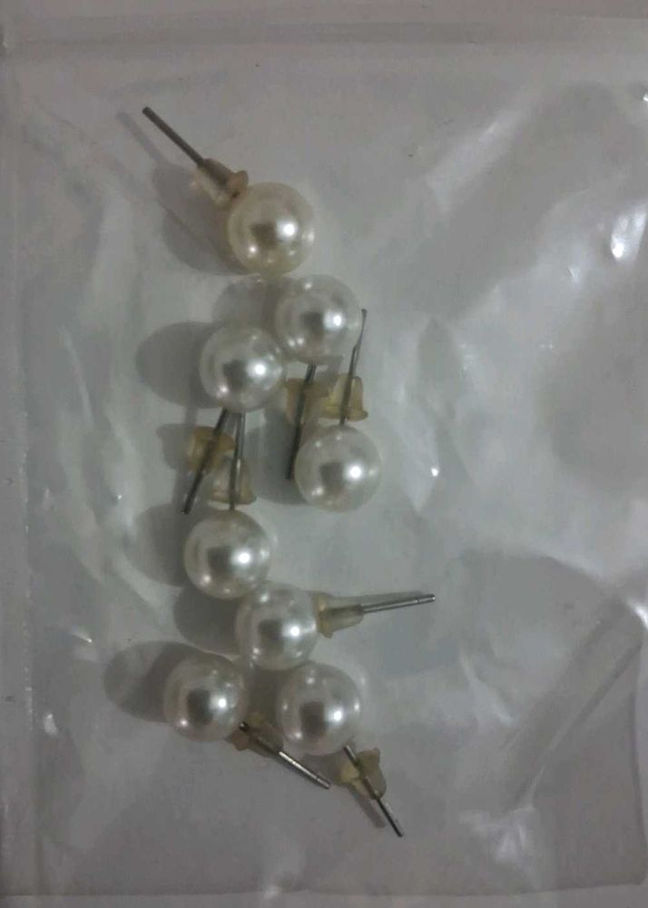 Elegant Pearl Stud Earrings Set