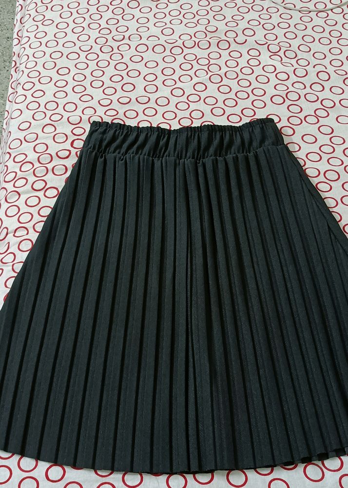 Korean Pleated Black Skirt