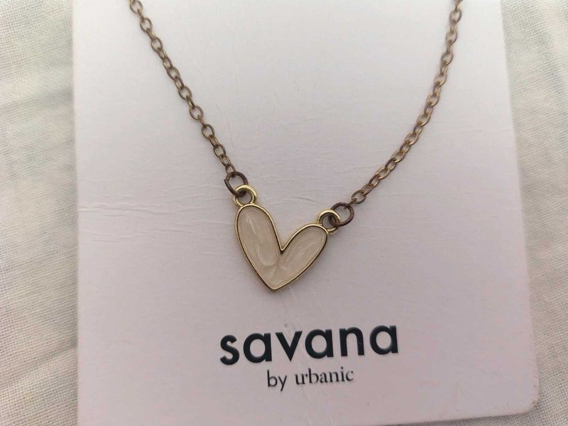 Savana Heart Pendant Necklace