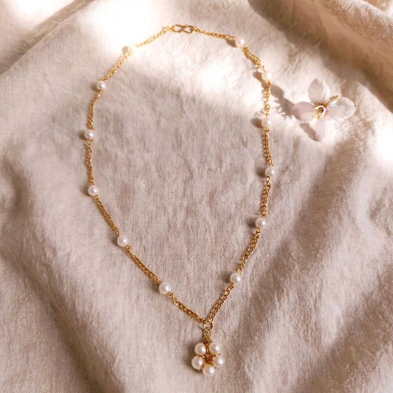 Gold Chain Pearl Necklace