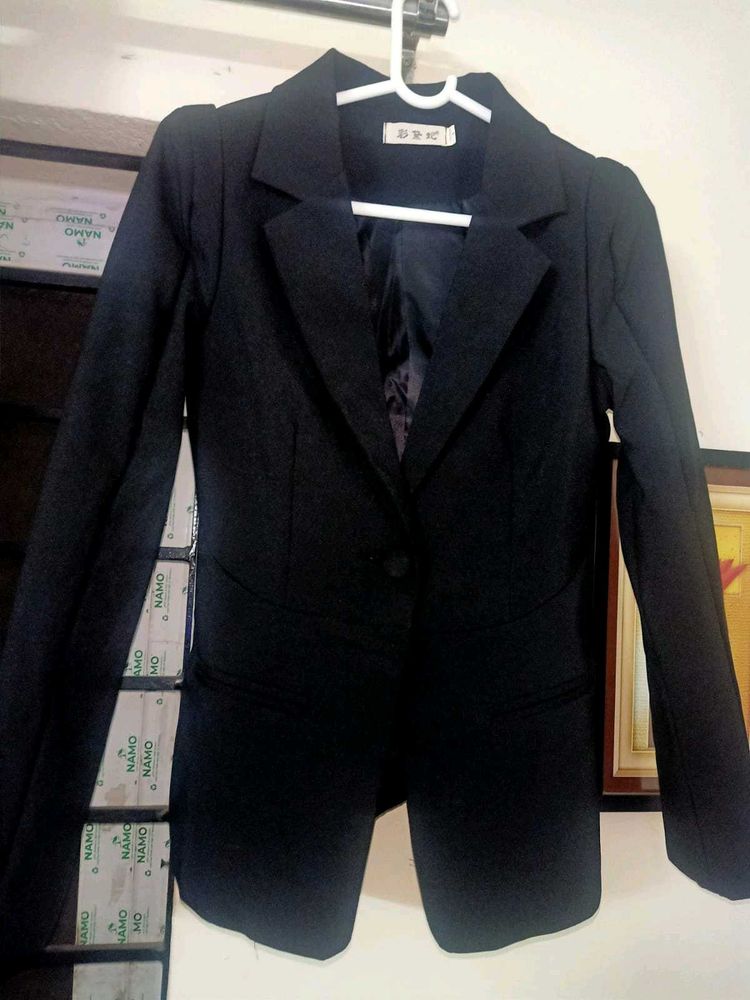 Women's Tailored Black Blazer