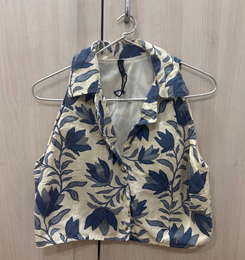 Blue Floral Sleeveless Crop Top