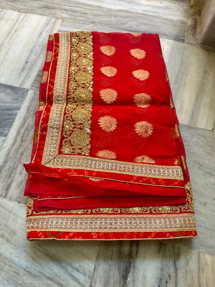Silk Saree With Chunri Border