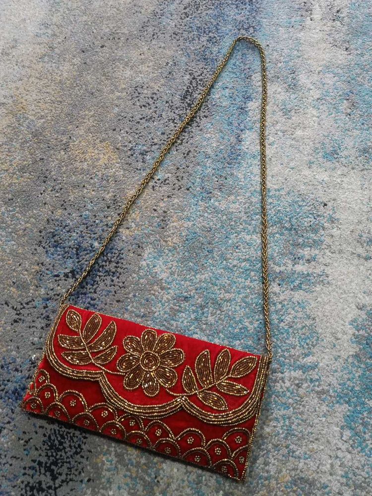 a hand clutch