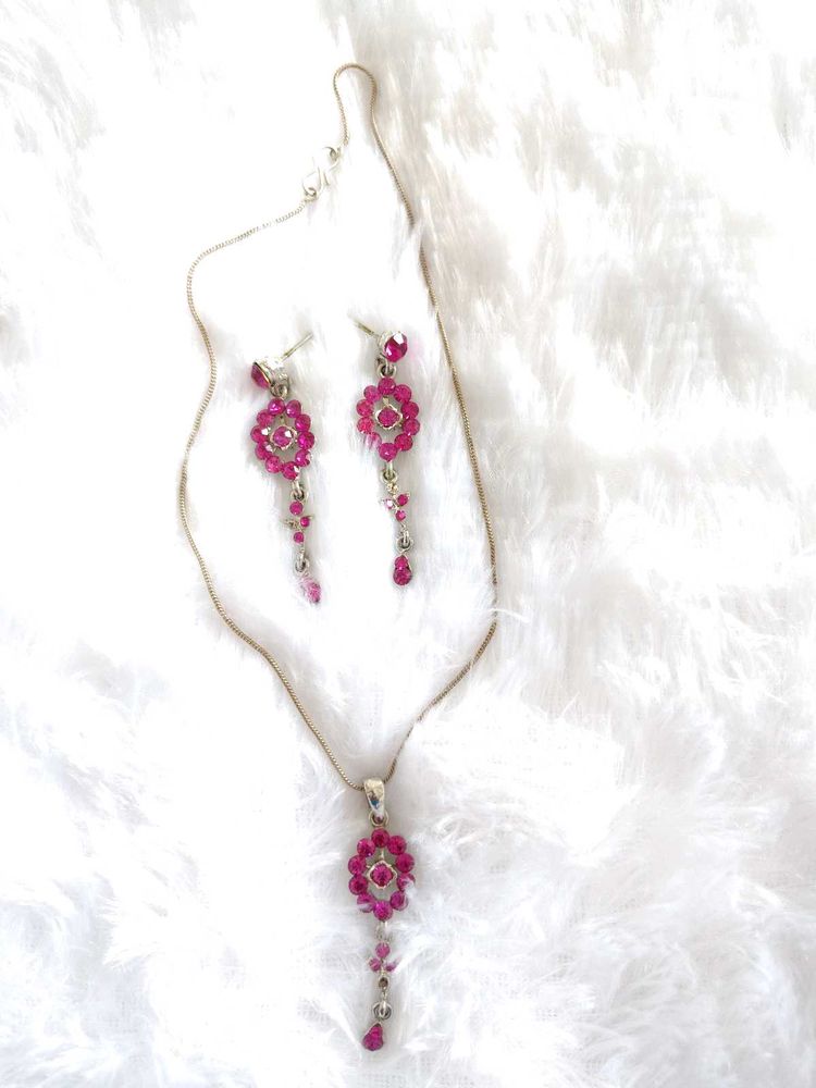 Elegant Pink Gemstone Necklace &amp; Earring Set