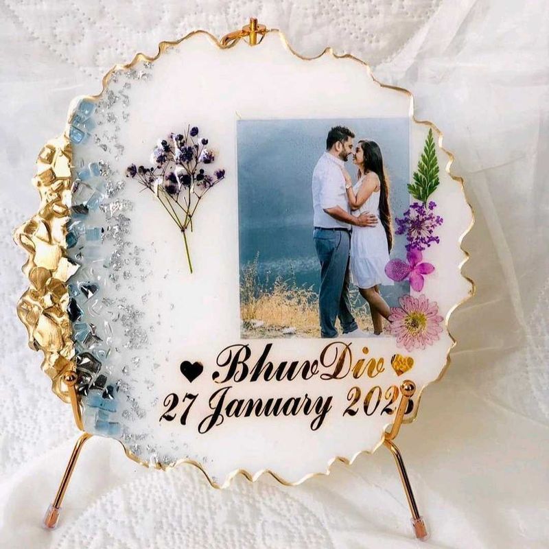 Resin Photo Frame with Dried Flowers