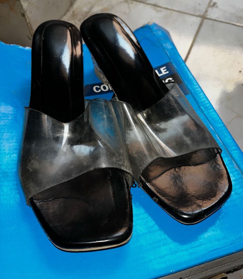 Transparent strap Sandal