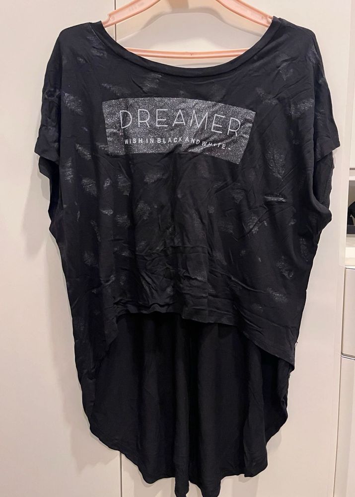 Black "Dreamer" Graphic T-Shirt