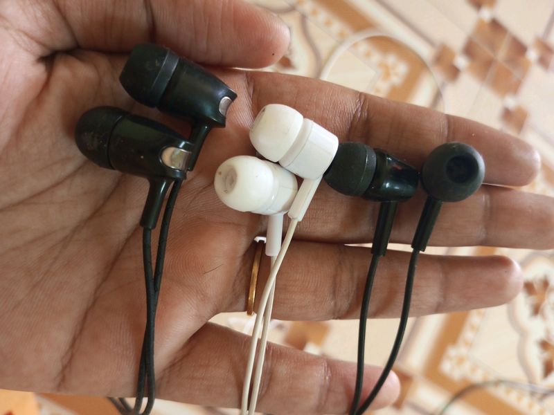 2black &amp; 1white Headphones