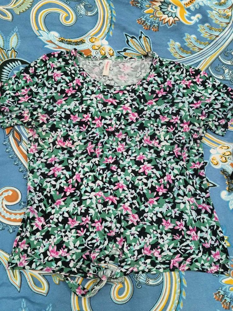 Floral Print Tie-Front Top
