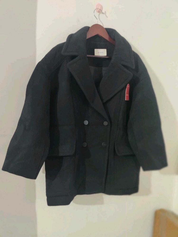 Chic Black Double-Breasted Coat