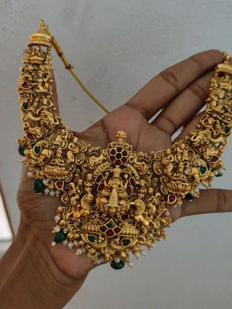 Exquisite Lakshmi Necklace Set