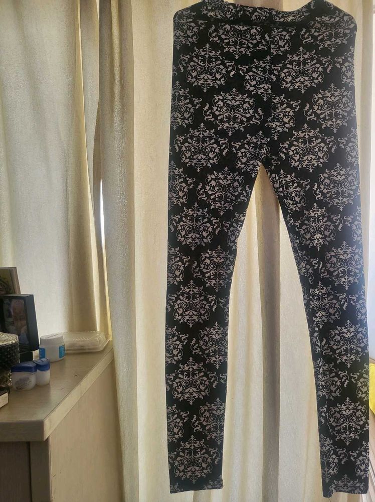 Patterned Leggings