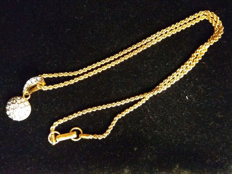 Original Swaroski gold plated pendant +18" rope