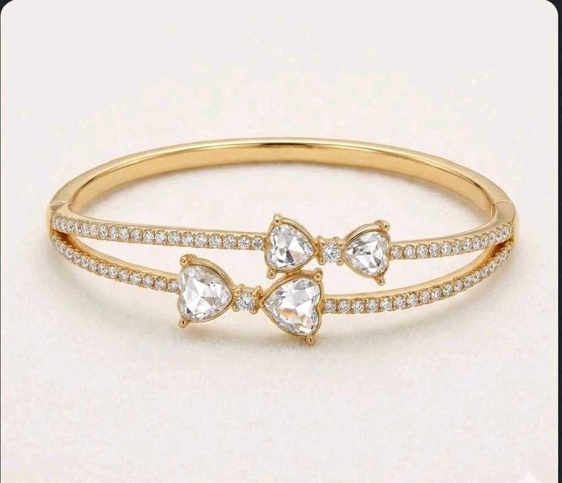 Sparkling Bow Design Bangle Bracelet