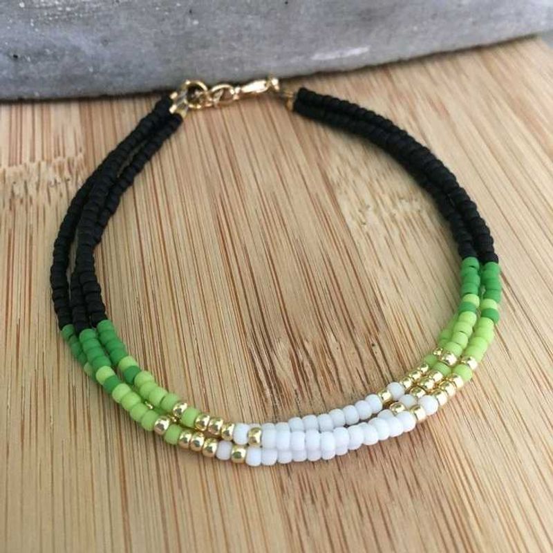 Multi-strand Beaded Bracelet🍀