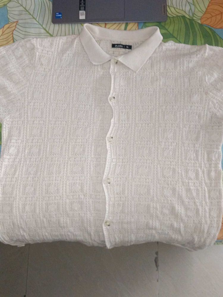 White knitted Textured shirt