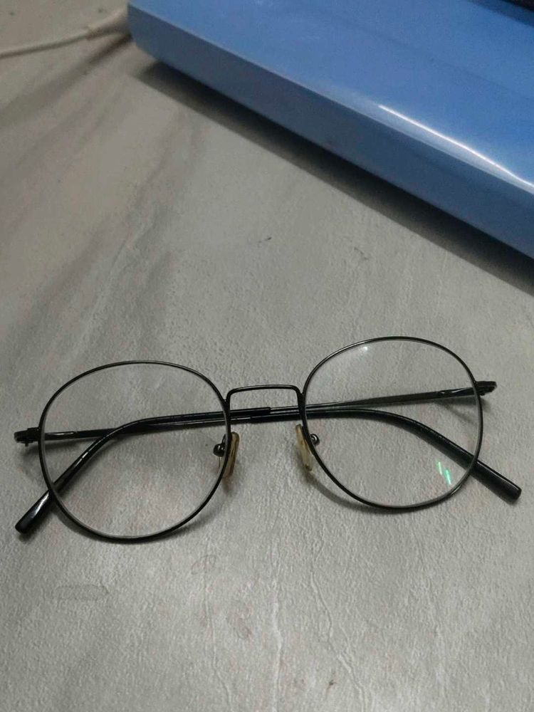 metal eye powered eyeglasses