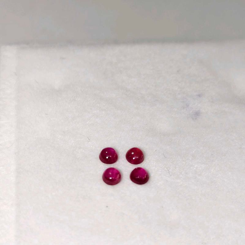 Set of 4 Round natural Ruby Cabochons