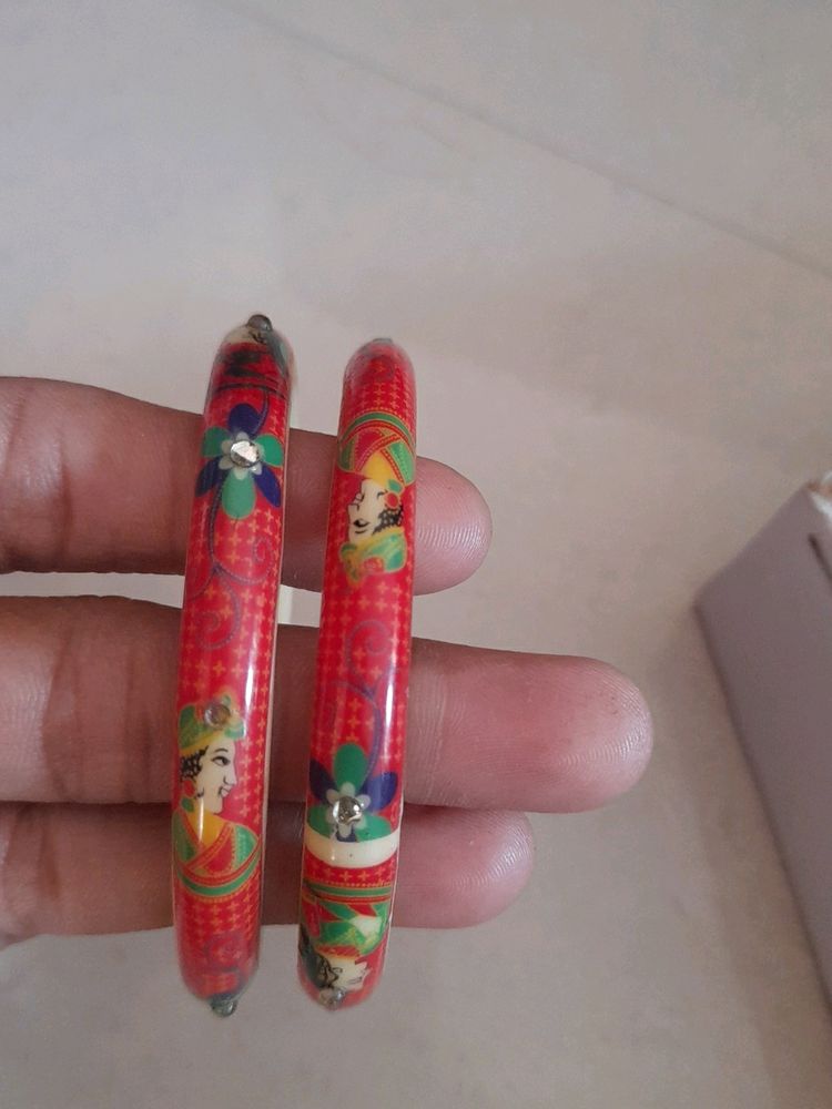 Like New    bangles  not huge