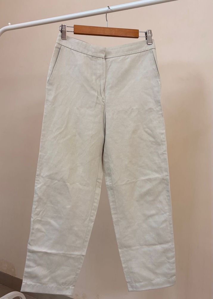 Stylish Beige Cropped Pants