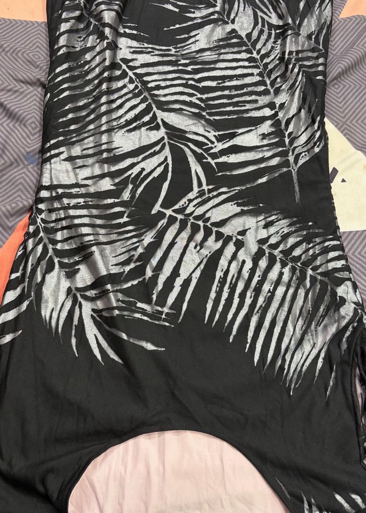 Chic Black Tropical Print Dress