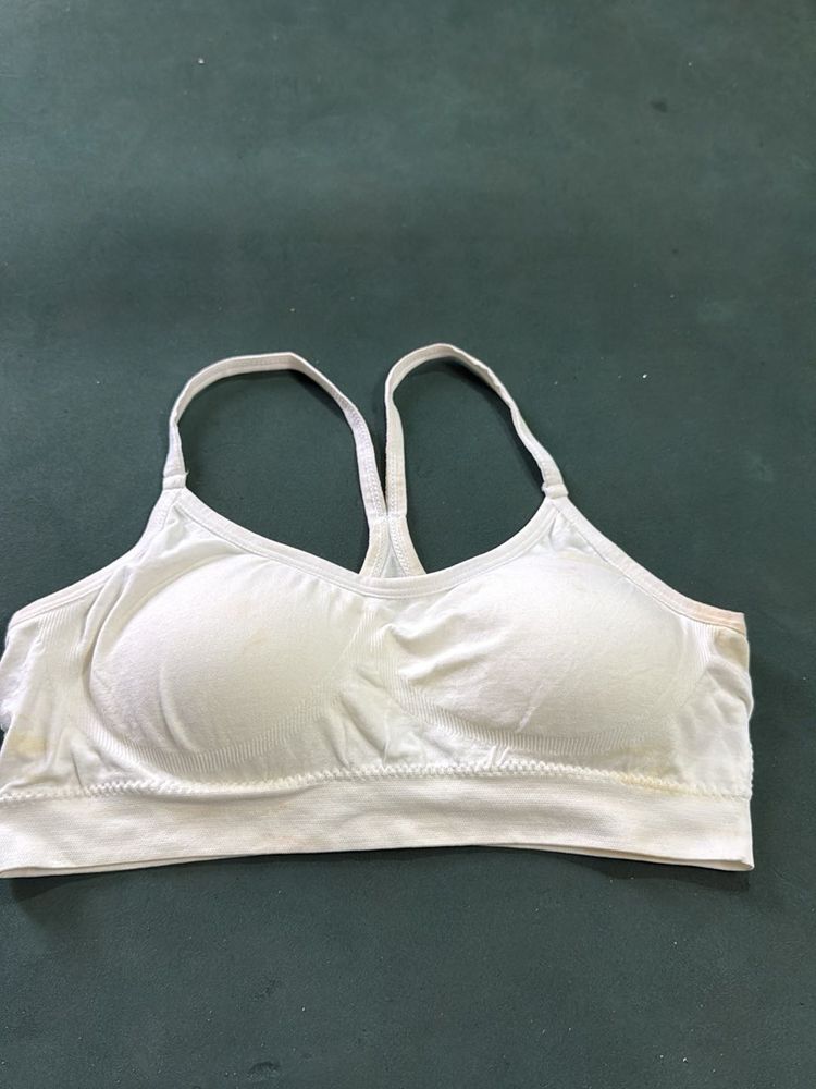 sports bra