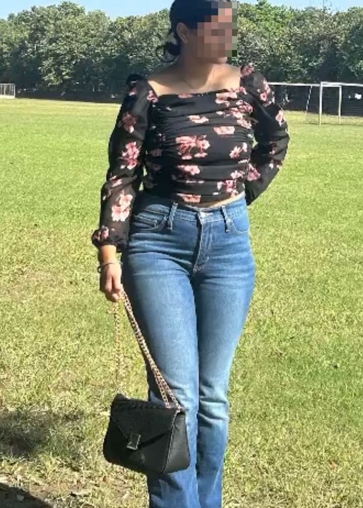 Chic Black Floral Ruched Top