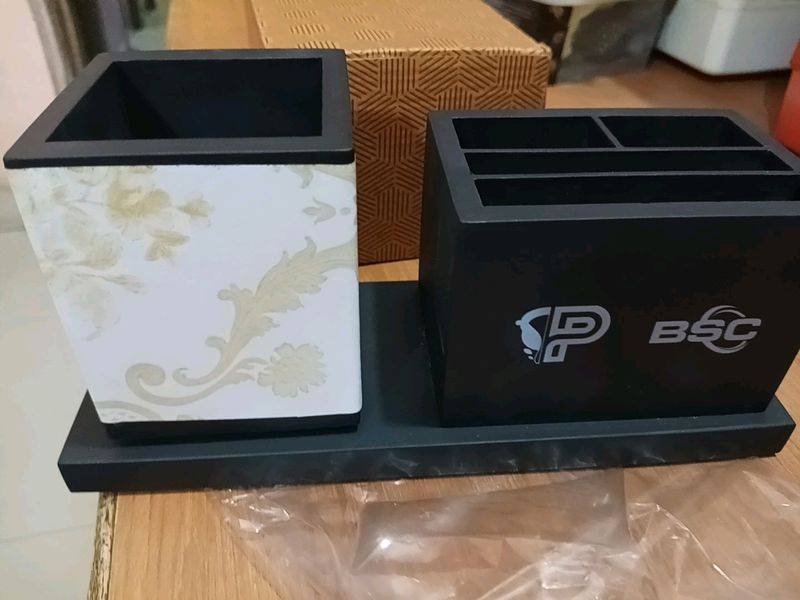 Wooden Revolving Pen And Stationery Holder