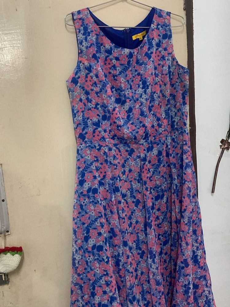Chic Floral Print Sleeveless Dress