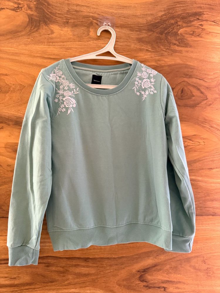 Embroidered Floral Sweatshirt