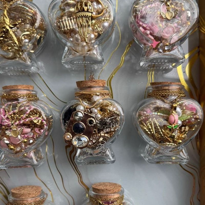 Mystery jewellery jar Anti turnish ✨