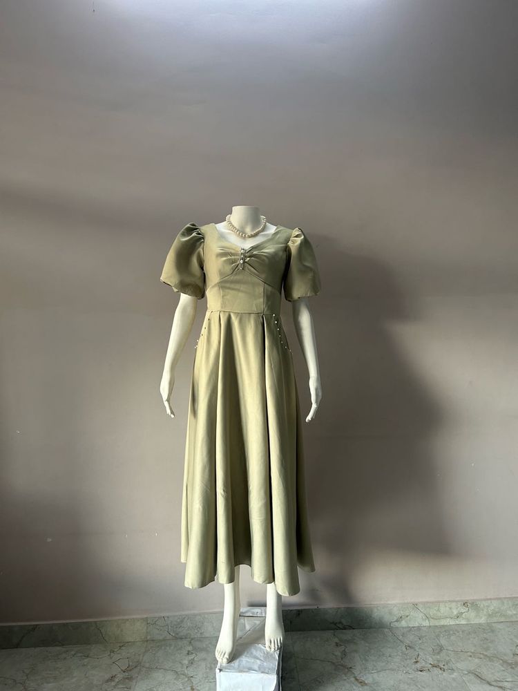 Elegant Puffy Sleeve Midi Dress