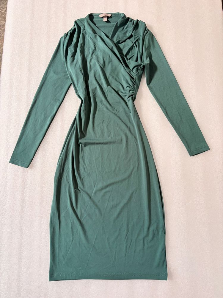 Elegant Green Long Sleeve Midi Dress