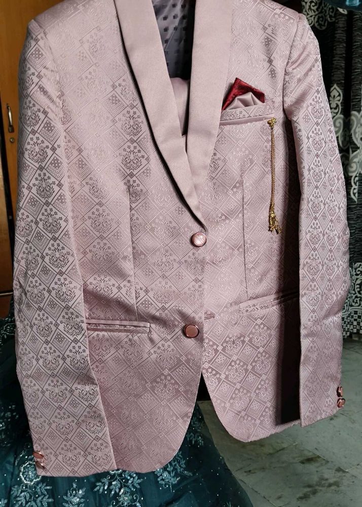 Stylish Pink 5 Peice Suit For Man