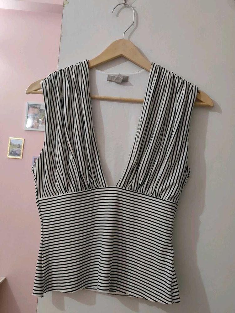 Striped V-Neck Sleeveless Top