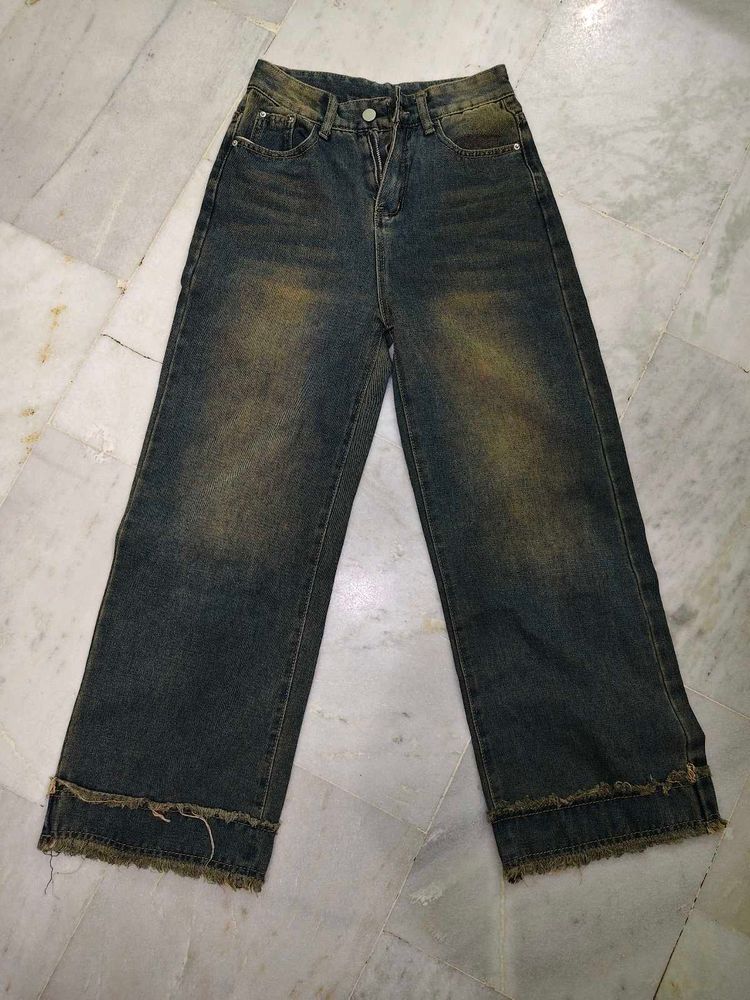 Trendy Distressed Wide Leg Jeans