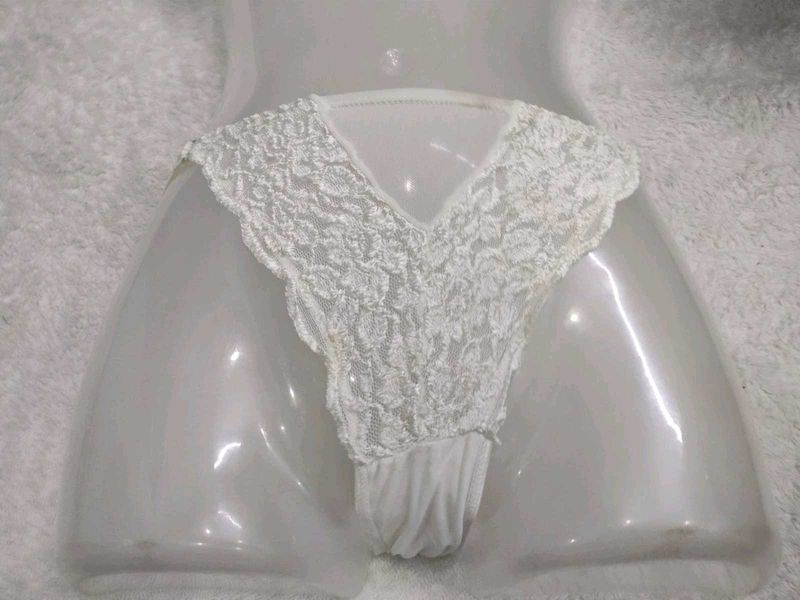 Elegant Lace 🖤Thong Panties