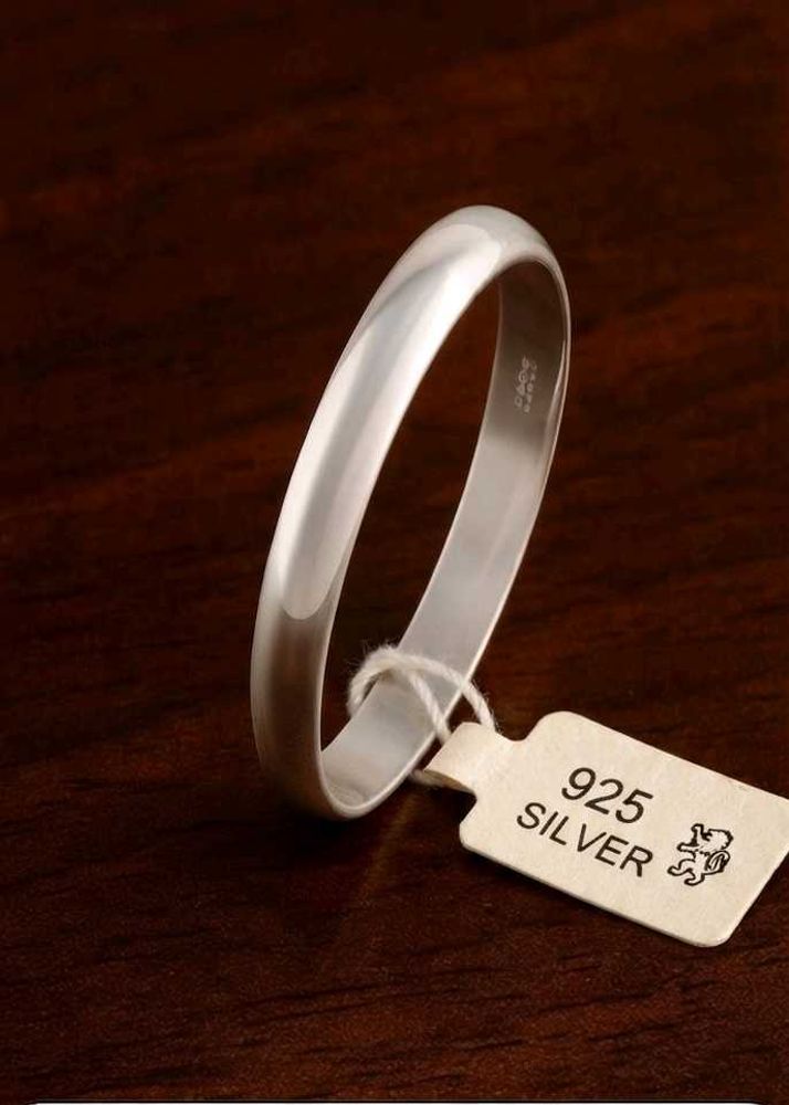 Elegant 925 Sterling Silver Band Ring