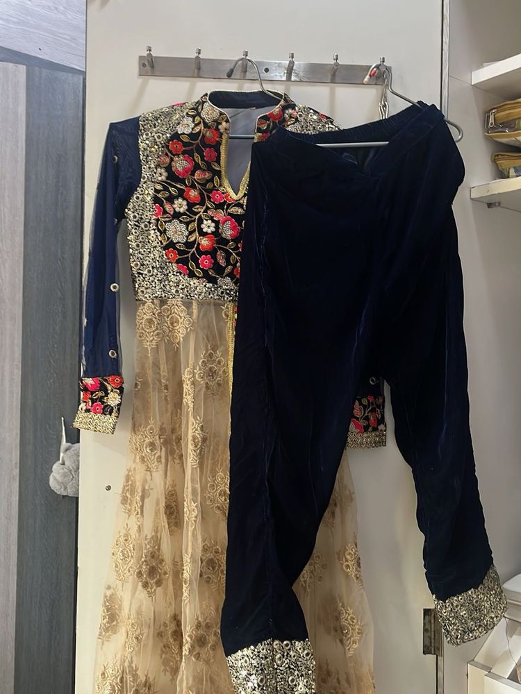 Embroidered Indian Outfit(with free gift)