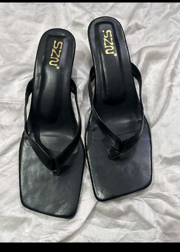 Chic Black Square Toe Heeled Sandals