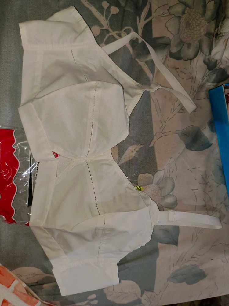 White Cotton Bra and shirt combo