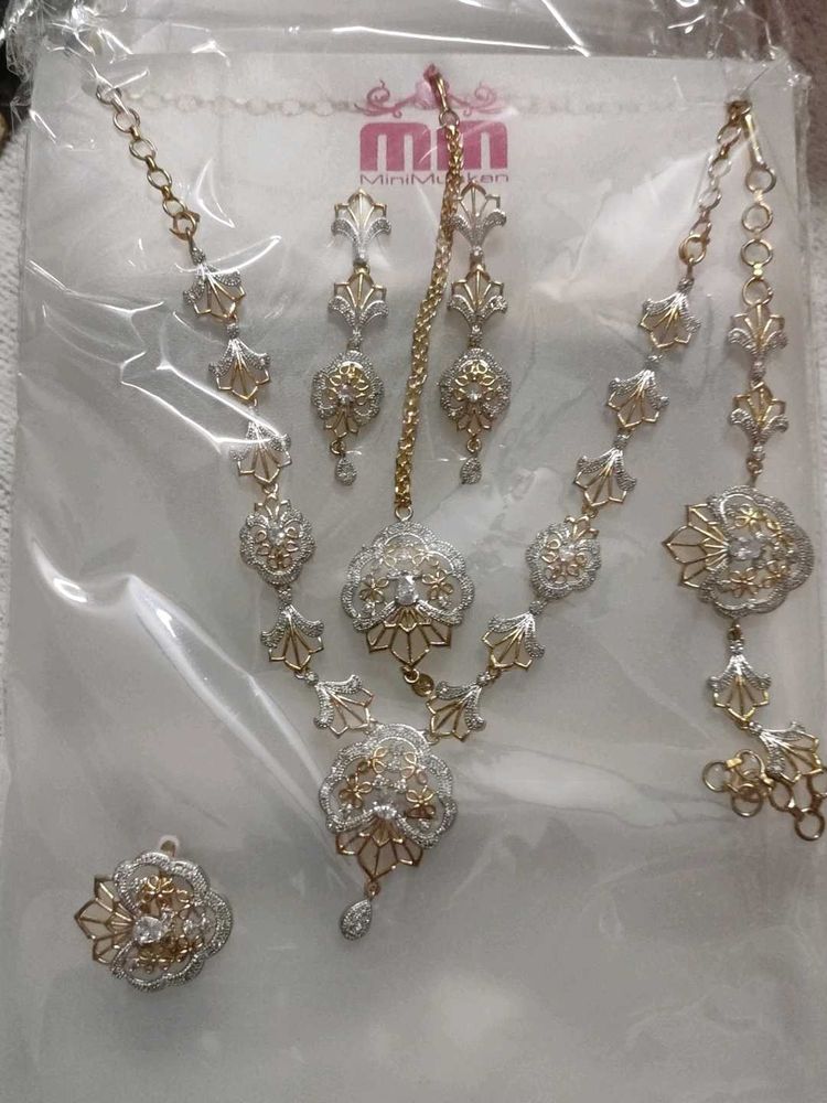 Necklace Set