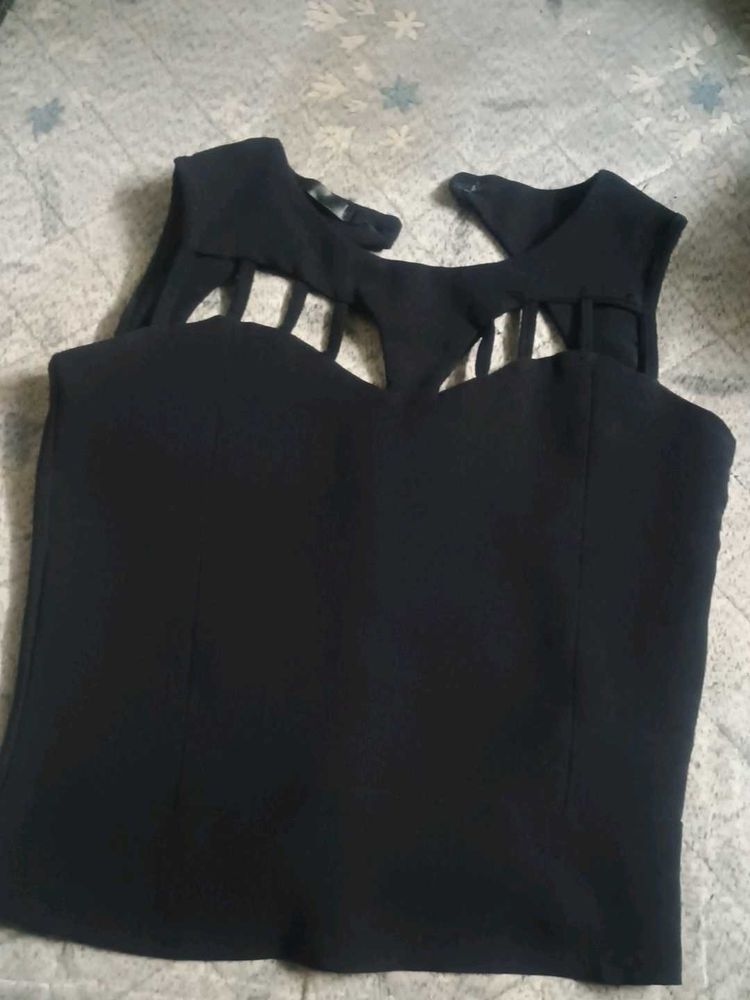 Chic Black Cut-Out Sleeveless Top