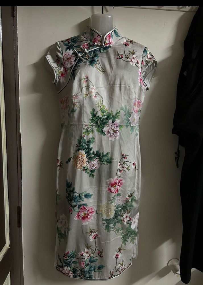 Elegant Floral Cheongsam Dress