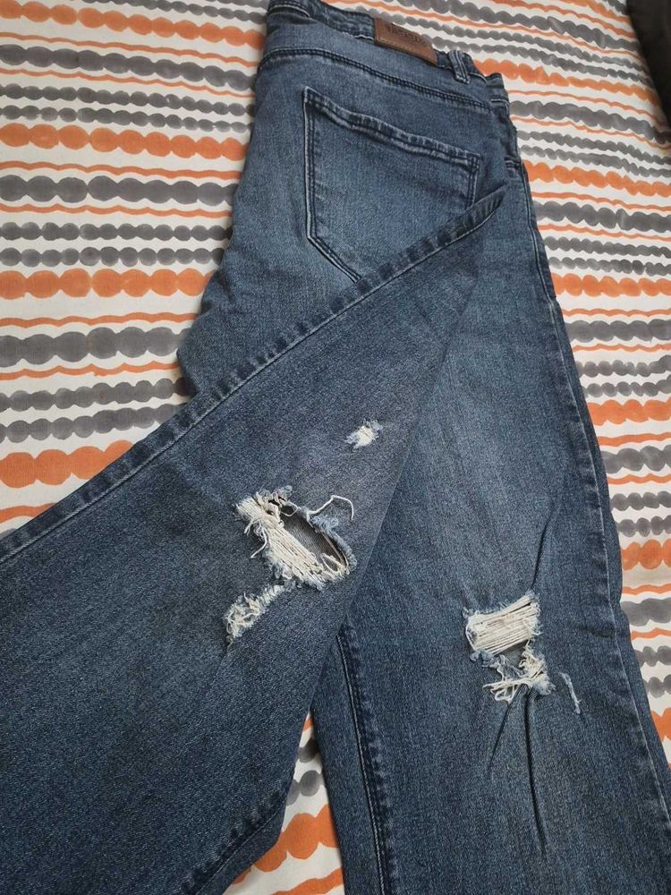 jeans