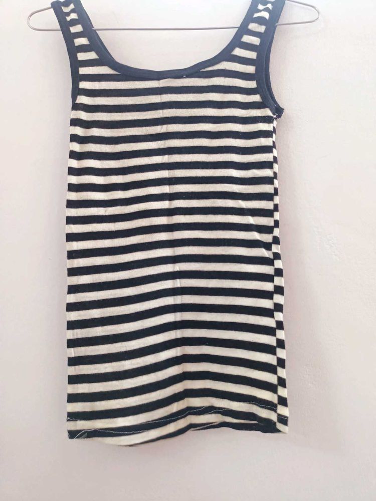 pair of two Striped Sleeveless Top size 24 st