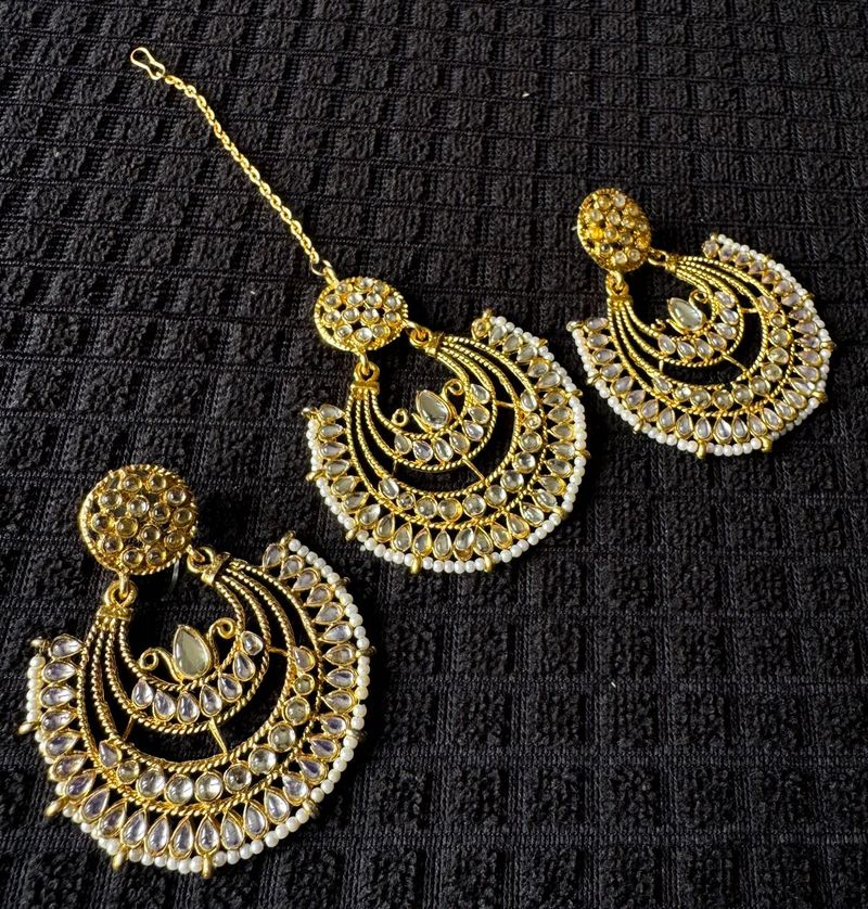 Kundan Maang Tikka &amp; Earrings